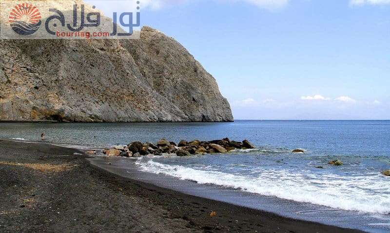 الشاطئ الأسود الرملي بيريسا معالم سانتوريني اسبانيا