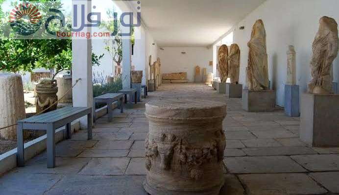 متحف ميكونوس الأثري الأماكن السياحية في ميكونوس اليونان 