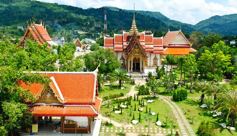معبد وات تشالونج رحلات شهر عسل بوكيت تايلاند