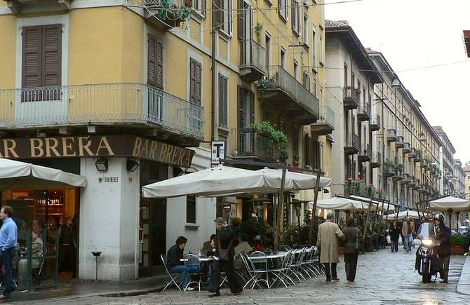 منطقة بريرا أماكن التسوق في ميلان ايطاليا